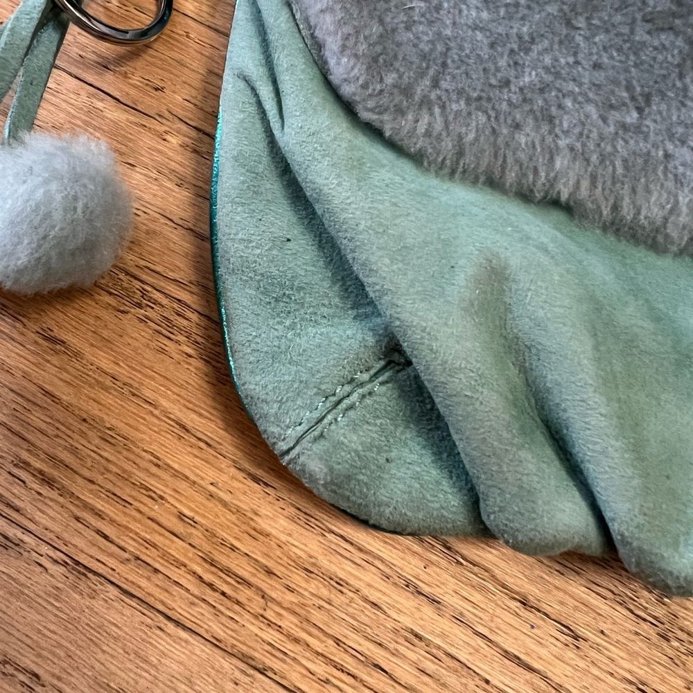 Ugg crossbody shearling and suede bag - Picture 3 of 10